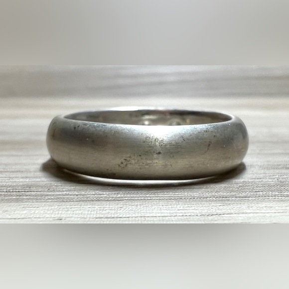 Vintage Designer Brushed Sterling Silver Flush Gemstone Band Ring, Size 9, 6.3g - Picture 4 of 9